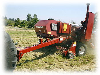 Freeman 1390 In-Line Baler