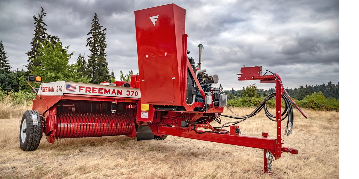 Freeman 370 3-tie baler